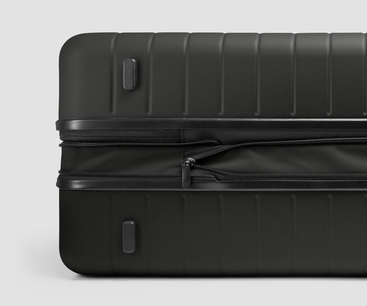 The Medium Flex 3 in Jet Black