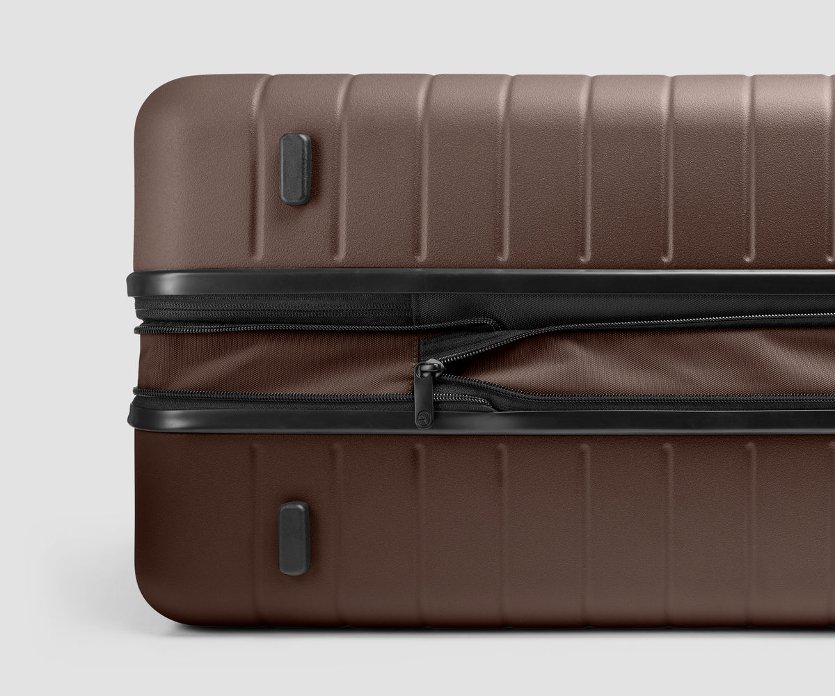 The Medium Flex 3 in Chocolate Brown