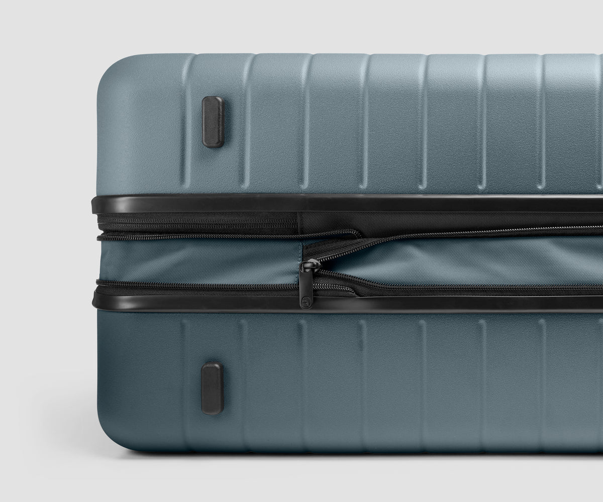 The Medium Flex 3 in Coast Blue