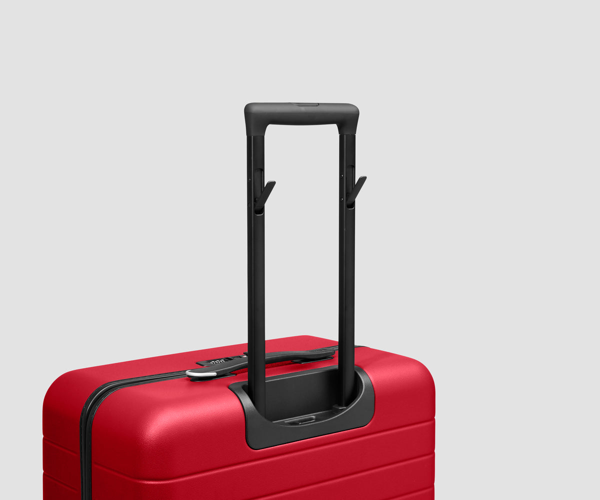 The Medium Flex 3 in Cherry Red