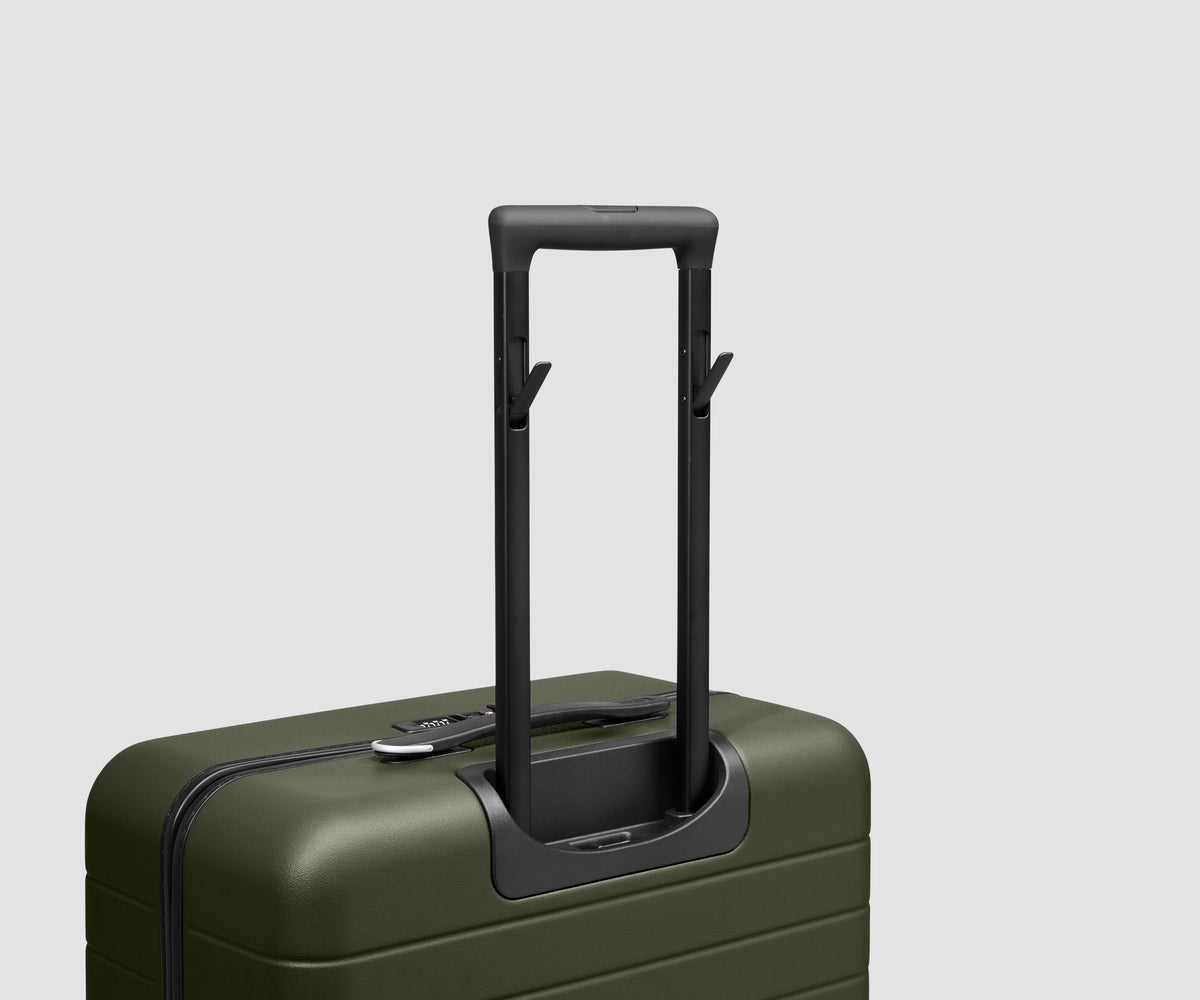 The Medium Flex 3 in Olive Green