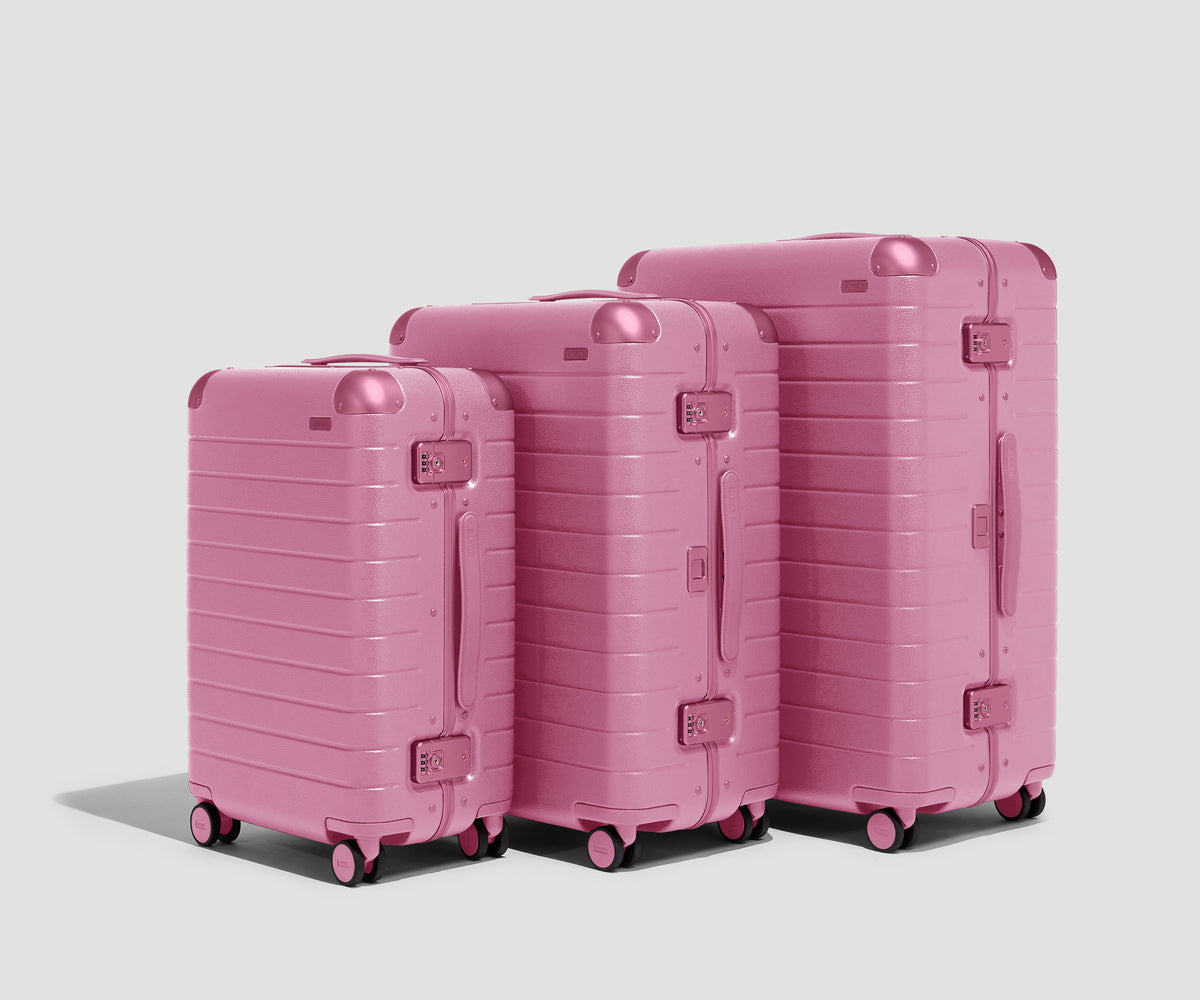 The Aluminum Edge Medium in Absolute Pink