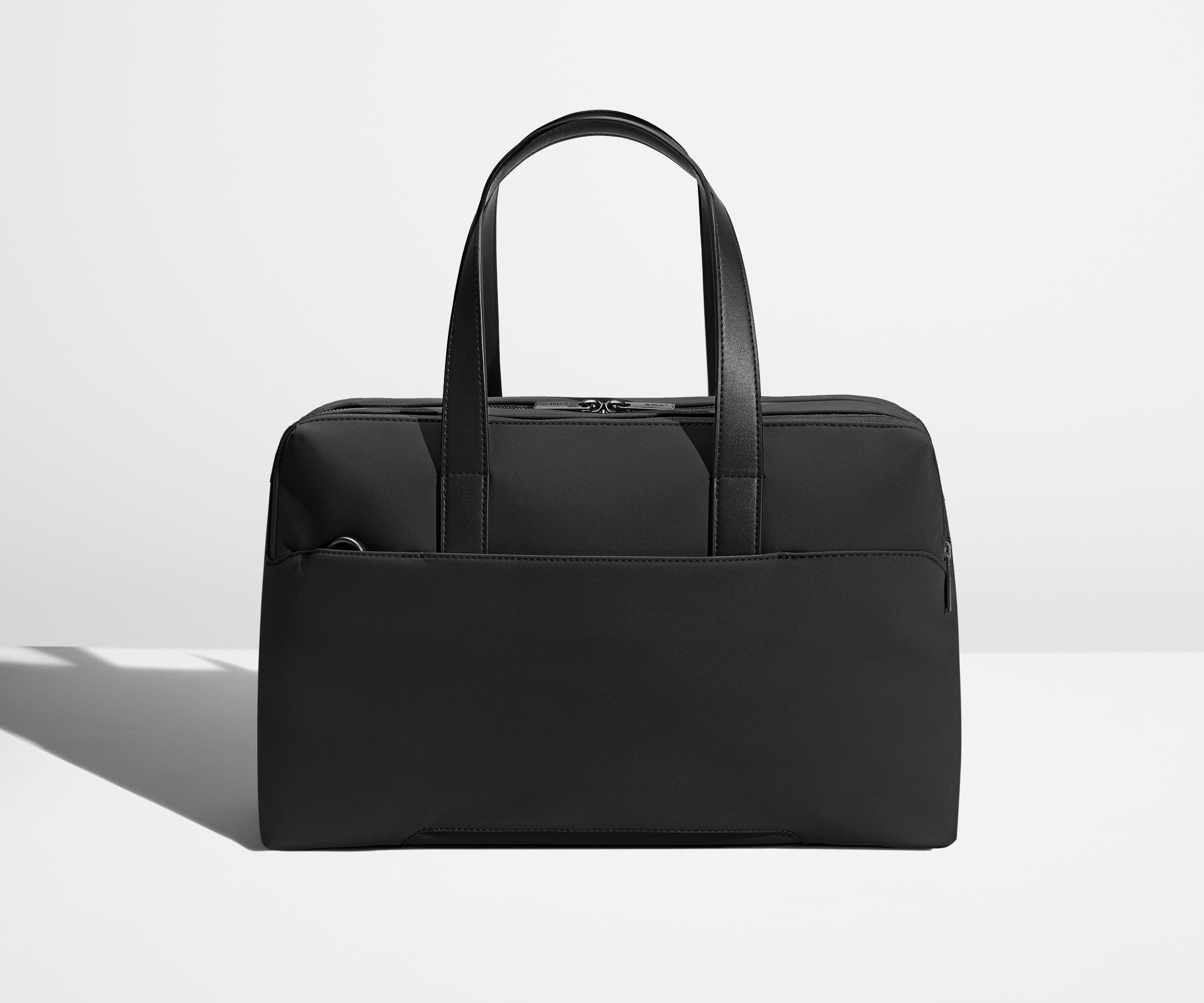 Trolley sleeve on the back of an Everywhere Bag