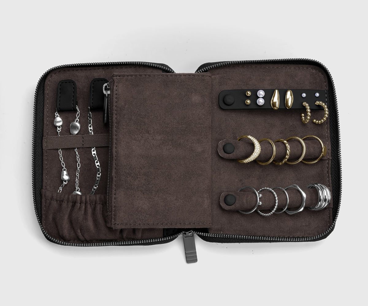 Slim Jewelry Organizer in Jet Black/Smokey Taupe