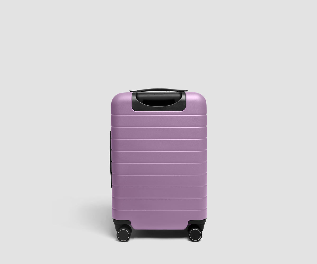 The Carry-On 3 in Electric Iris