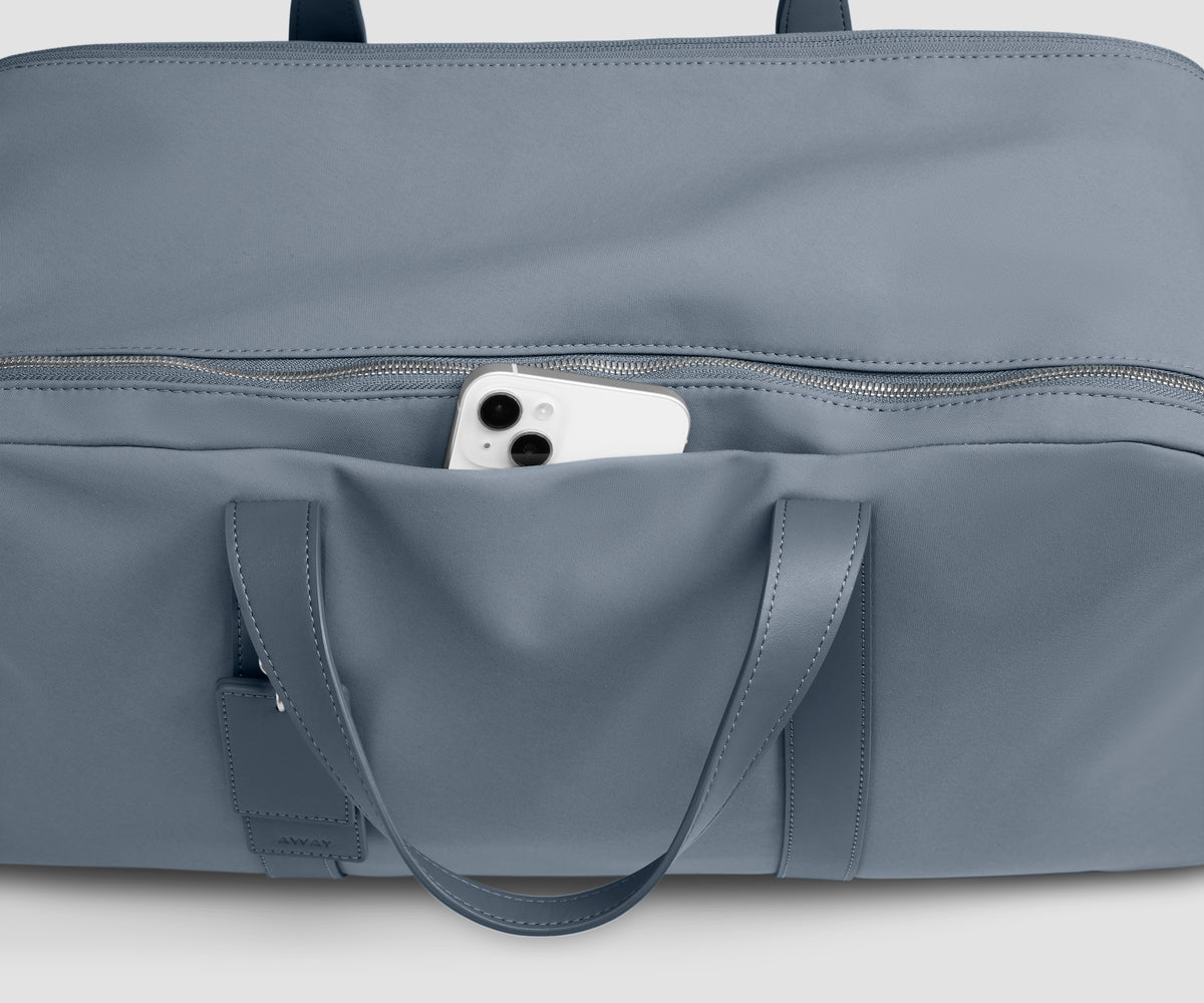 Signature Weekender in Coast Blue