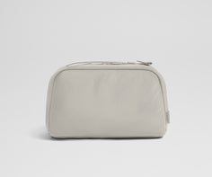 Large Toiletry Bag in Cloud Gray