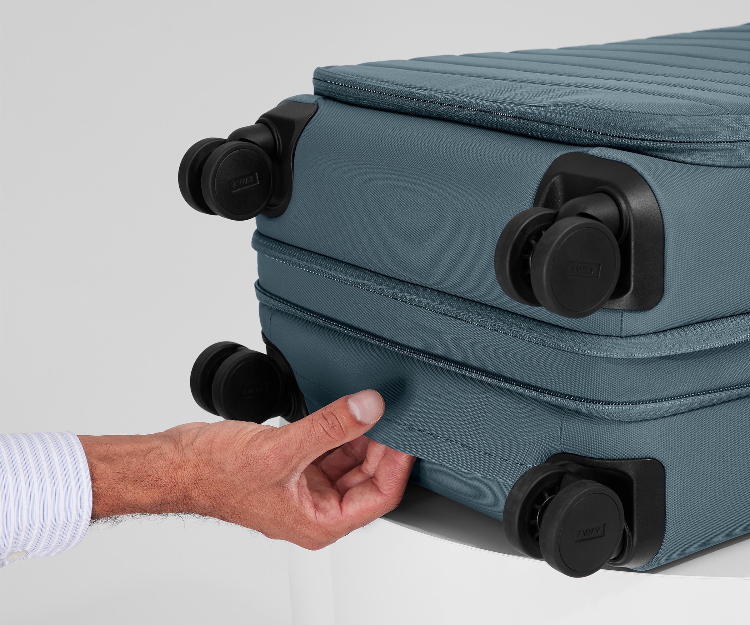 Underside grab handle